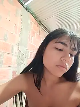 triana-hot18's cam snapshot