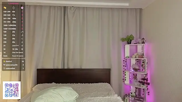 FreedaKulow's cam snapshot