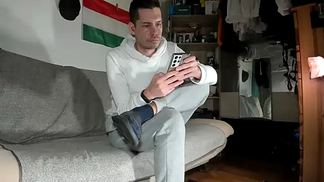 viraglaci18@xh live sex cam