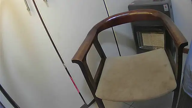 Pretty-C live sex cam