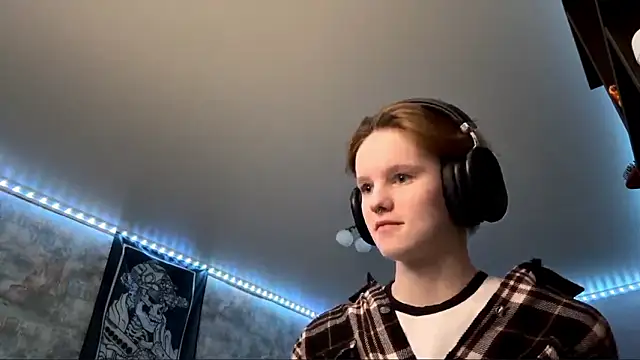 CutieGoga's cam snapshot