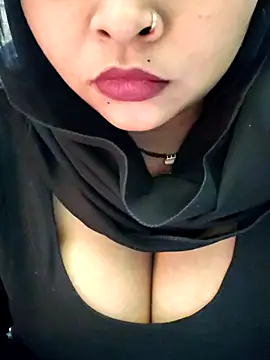 Indian-Nazia's cam snapshot