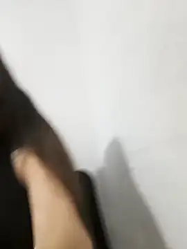 Ceciihot's cam snapshot