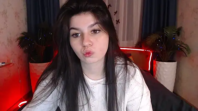 KisaModel's cam snapshot