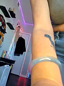 thatonespicychick's cam snapshot