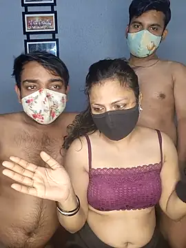 Spicynitya_ncr's cam snapshot