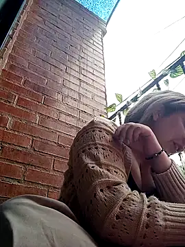 madelaine-'s cam snapshot