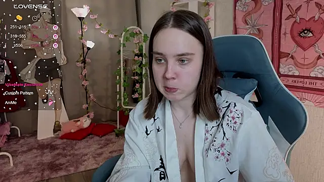 lunalyna's cam snapshot