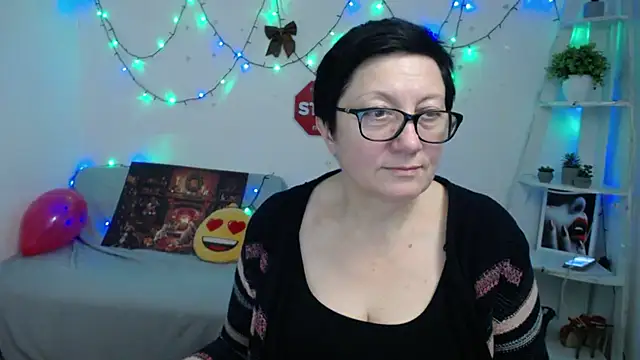 EmilyL0ve's cam snapshot