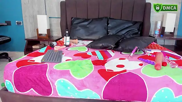 ZaritaLenon's cam snapshot