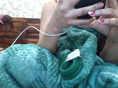 miss_kaur23's cam snapshot