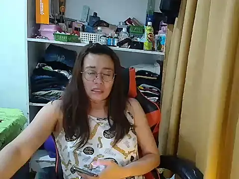 crizzybel's cam snapshot