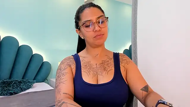 sharlott18's cam snapshot