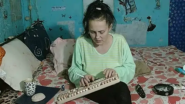 brighteyes77's cam snapshot