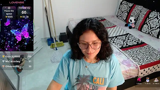 soniafuckboobs's cam snapshot