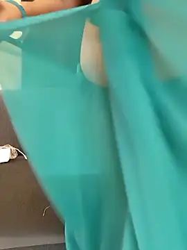 Poly_bhabi's cam snapshot