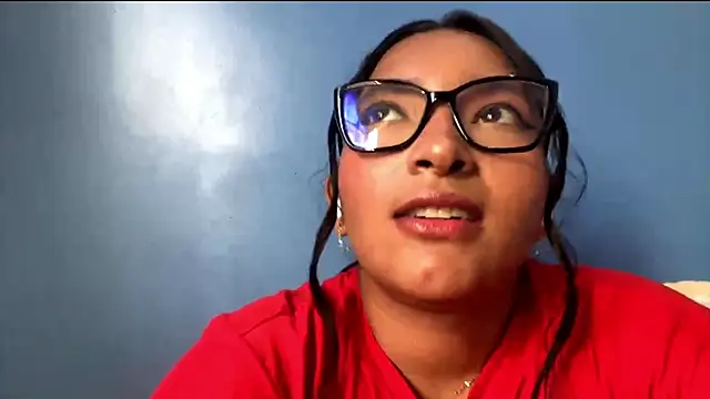 EstelleSchmeichel's cam snapshot