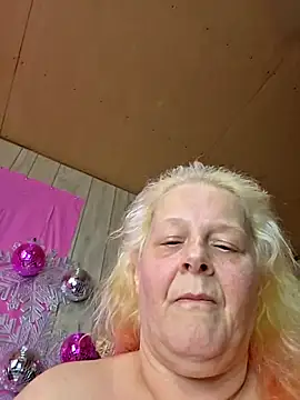 DavisDesires live sex cam