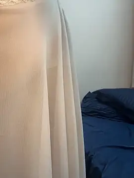 DevineDevilQueen's cam snapshot