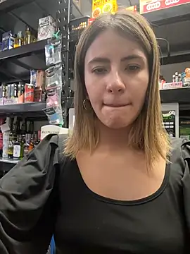 Andrea_19blonde live sex cam