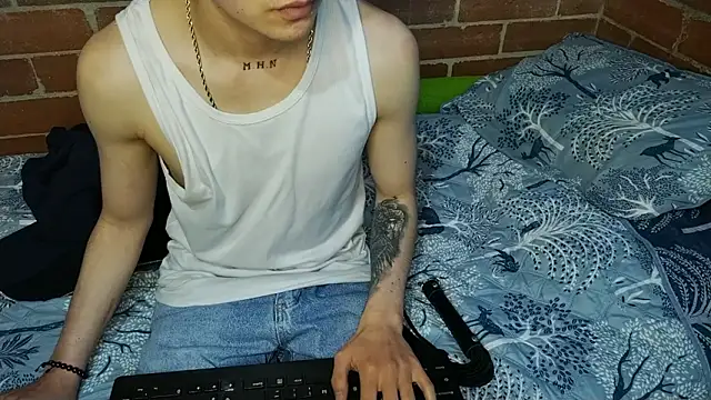 PaulDamico live sex cam
