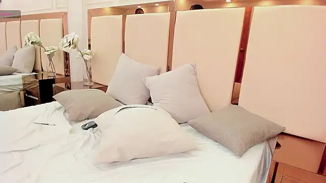 _zendy_love_'s cam snapshot