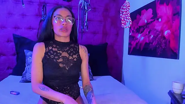 RoxaneBons's cam snapshot