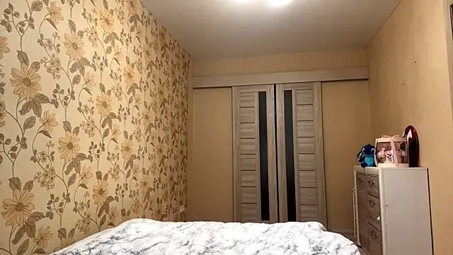 ElsieKuhlmann's cam snapshot