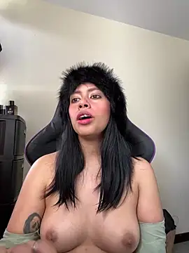 CarolinaRaven's cam snapshot