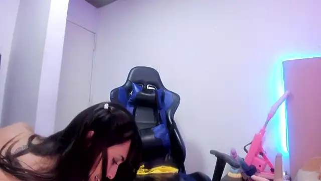 melani_xc's cam snapshot