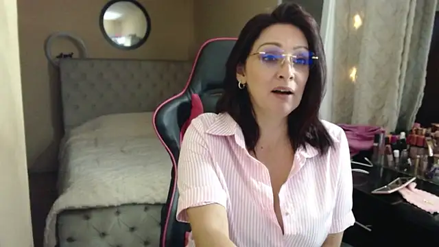 Carol_Scottt's cam snapshot