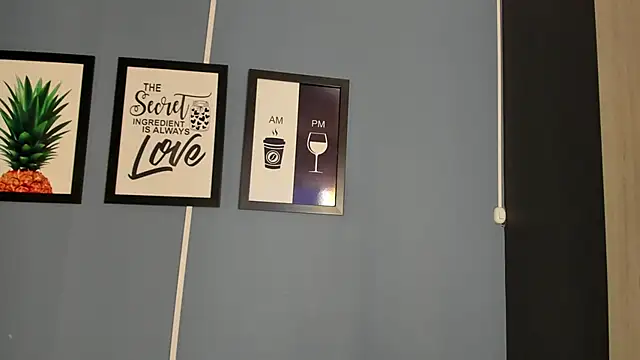 MeganR_'s cam snapshot