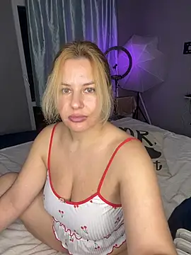 Passion-Blondy's cam snapshot