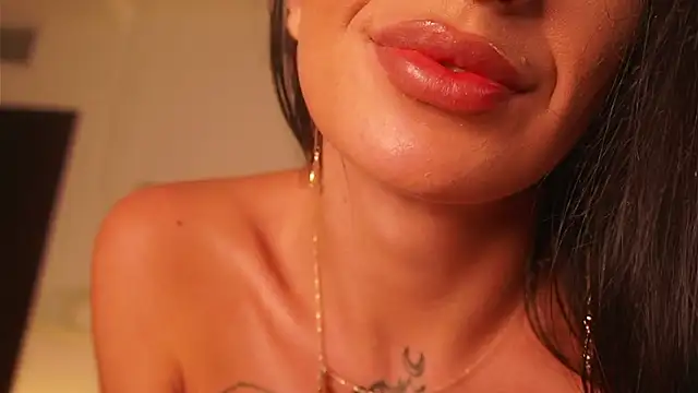 LunaMystyque's cam snapshot