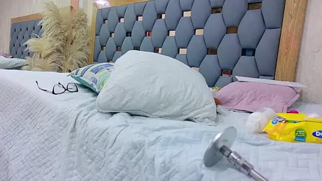 juliette_pretty_'s cam snapshot