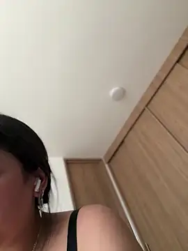 Nicollemays's cam snapshot