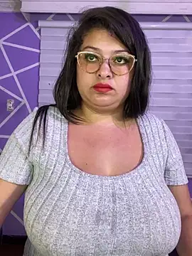 MiiaaJoness live sex cam