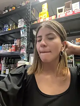 Andrea_19blonde's cam snapshot