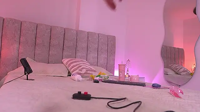 sam_lewins live sex cam