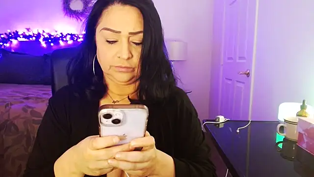 AlyssiaAmoreXO's cam snapshot