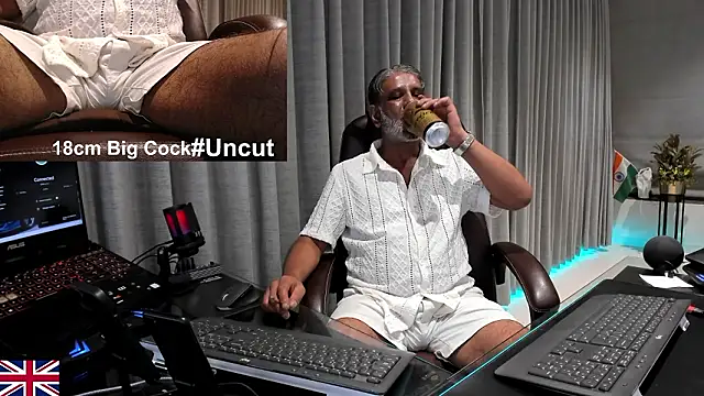 OnlineBossUK's cam snapshot