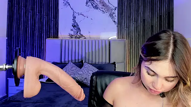 EmiilyHendriixx's cam snapshot