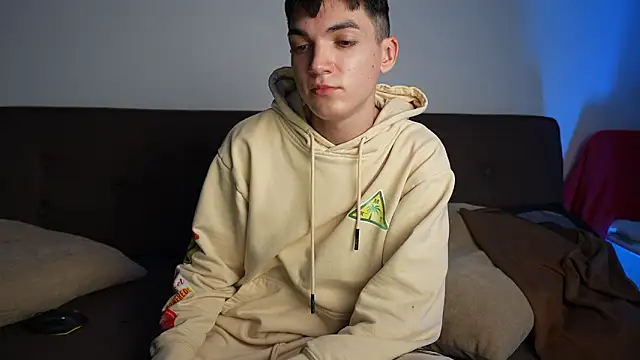 MattyandAiden's cam snapshot