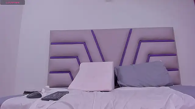 Zoeh_smith's cam snapshot