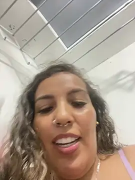 ISIS17_EF's cam snapshot