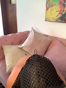 Georgia_Pink's cam snapshot