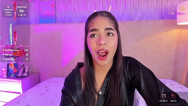 _kyraa_'s cam snapshot