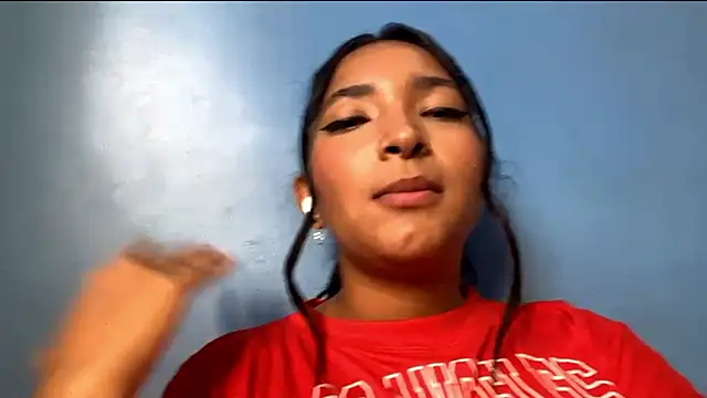 EstelleSchmeichel's cam snapshot