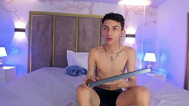 NickandAbby_'s cam snapshot