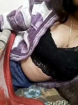 Husain_pari's cam snapshot